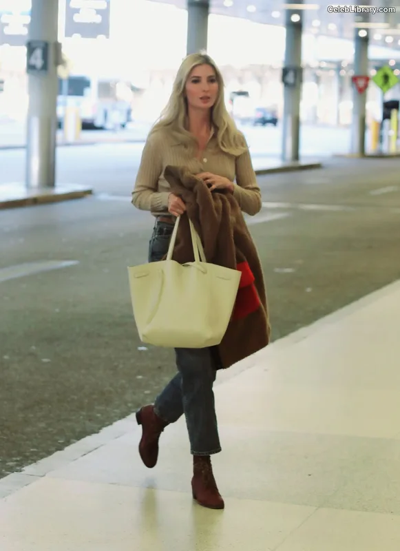 Ivanka Trump photo 23 of 681