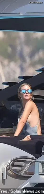 Ivanka Trump photo 20 of 681
