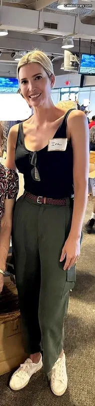 Ivanka Trump photo 10 of 681