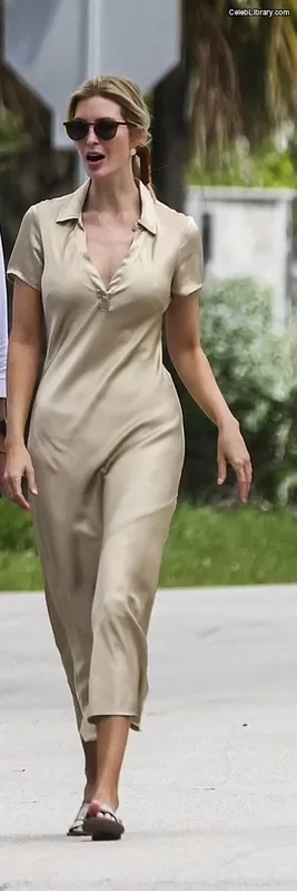 Ivanka Trump photo 13 of 681