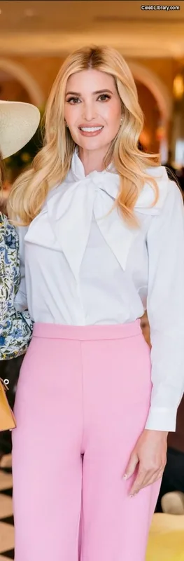 Ivanka Trump photo 13 of 681
