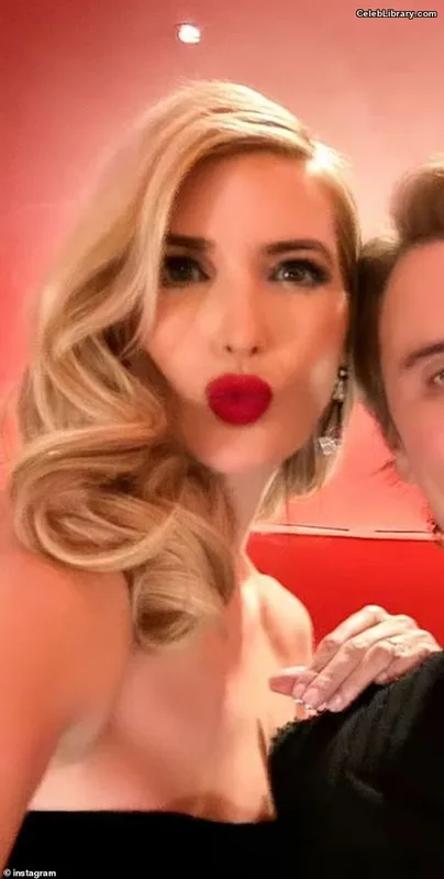 Ivanka Trump photo 1 of 681