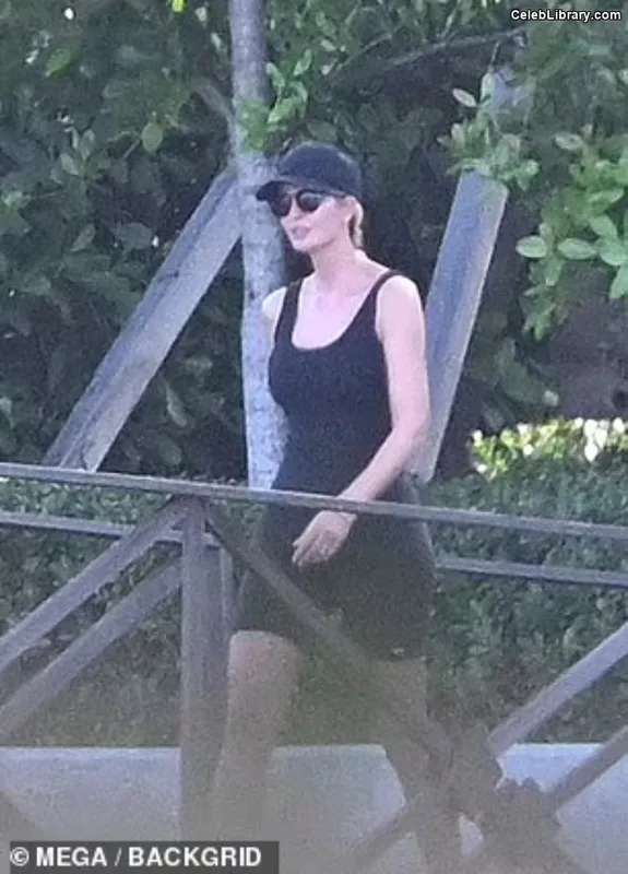 Ivanka Trump photo 20 of 681