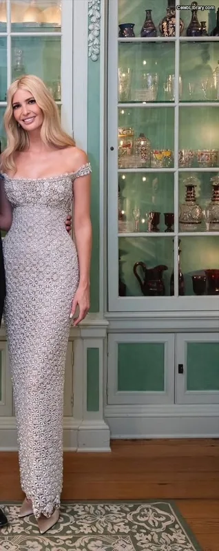 Ivanka Trump photo 12 of 681