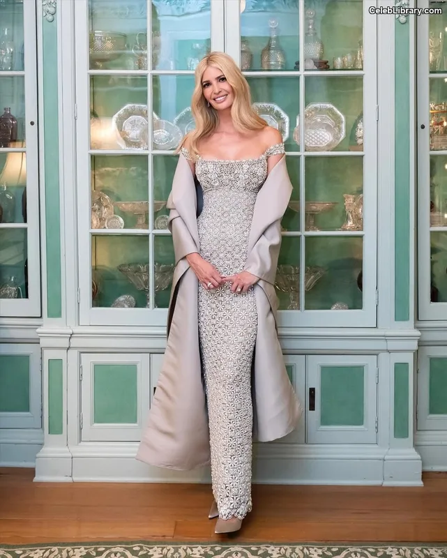 Ivanka Trump photo 14 of 681