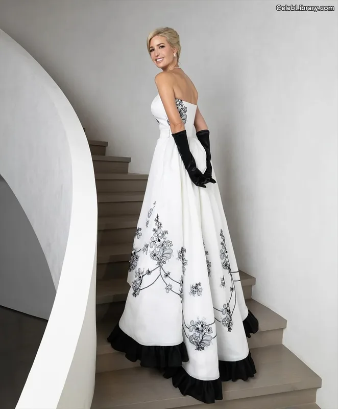 Ivanka Trump photo 18 of 681