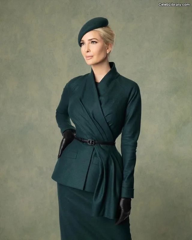 Ivanka Trump photo 1 of 681