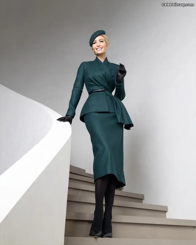Ivanka Trump photo 3 of 681