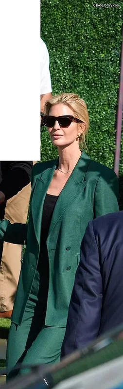 Ivanka Trump photo 8 of 681
