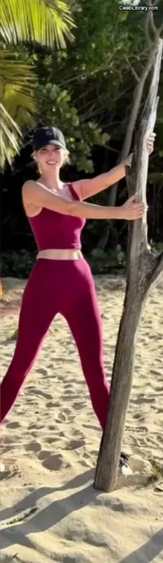 Ivanka Trump photo 23 of 681