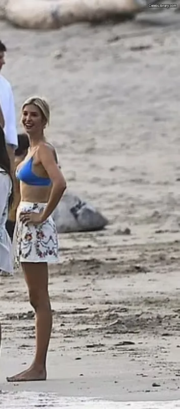 Ivanka Trump photo 6 of 681