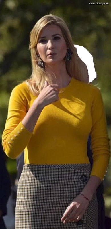 Ivanka Trump photo 16 of 681