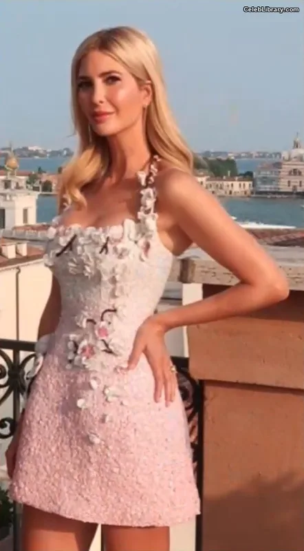 Ivanka Trump photo 12 of 681