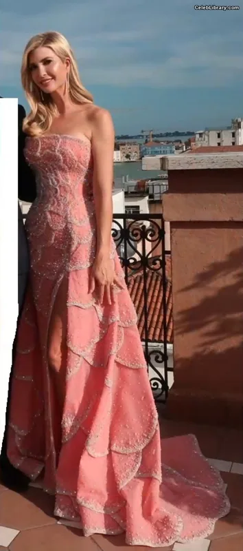 Ivanka Trump photo 17 of 681