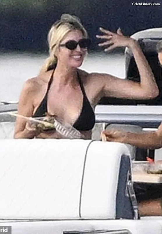 Ivanka Trump photo 19 of 681