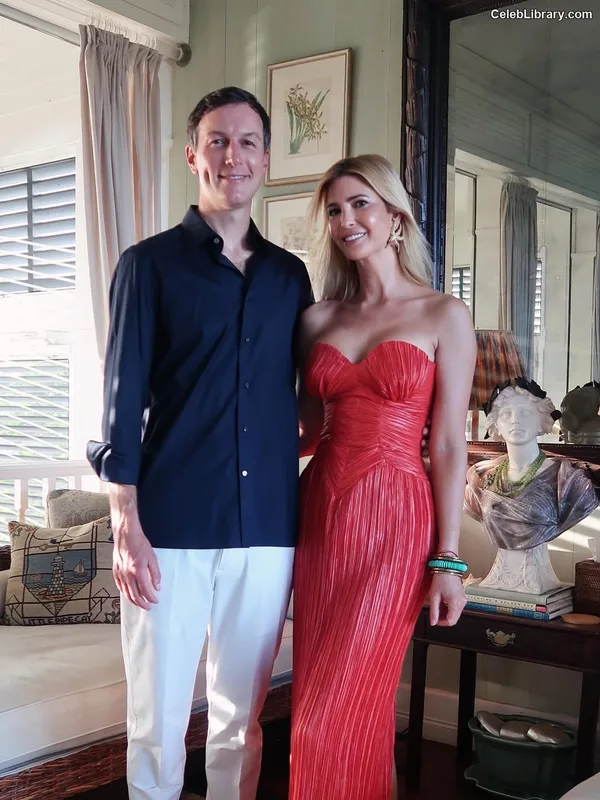 Ivanka Trump photo 15 of 681
