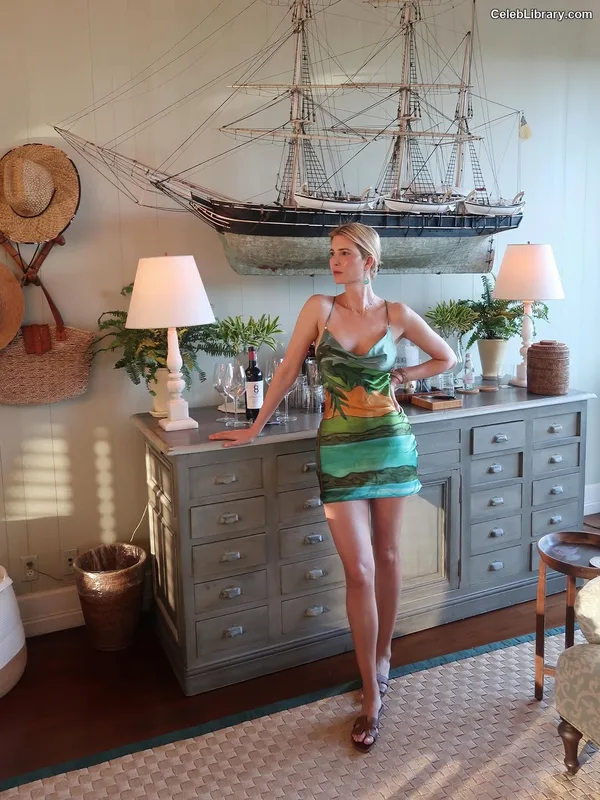 Ivanka Trump photo 16 of 681