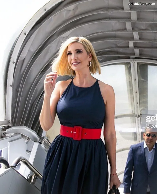 Ivanka Trump photo 7 of 681