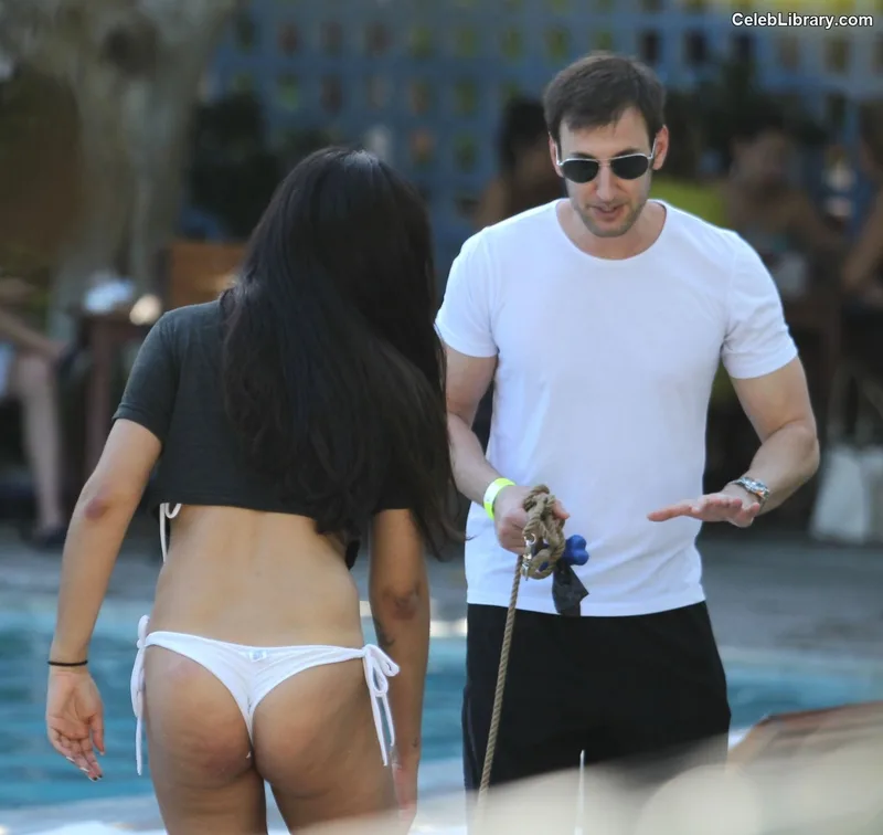 Jackie Cruz photo 10 of 119