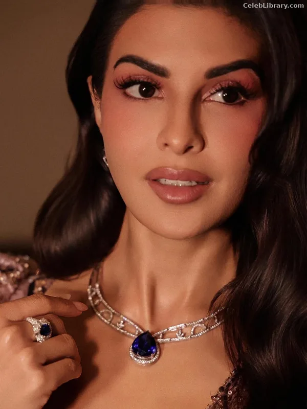 Jacqueline Fernandez photo 12 of 102