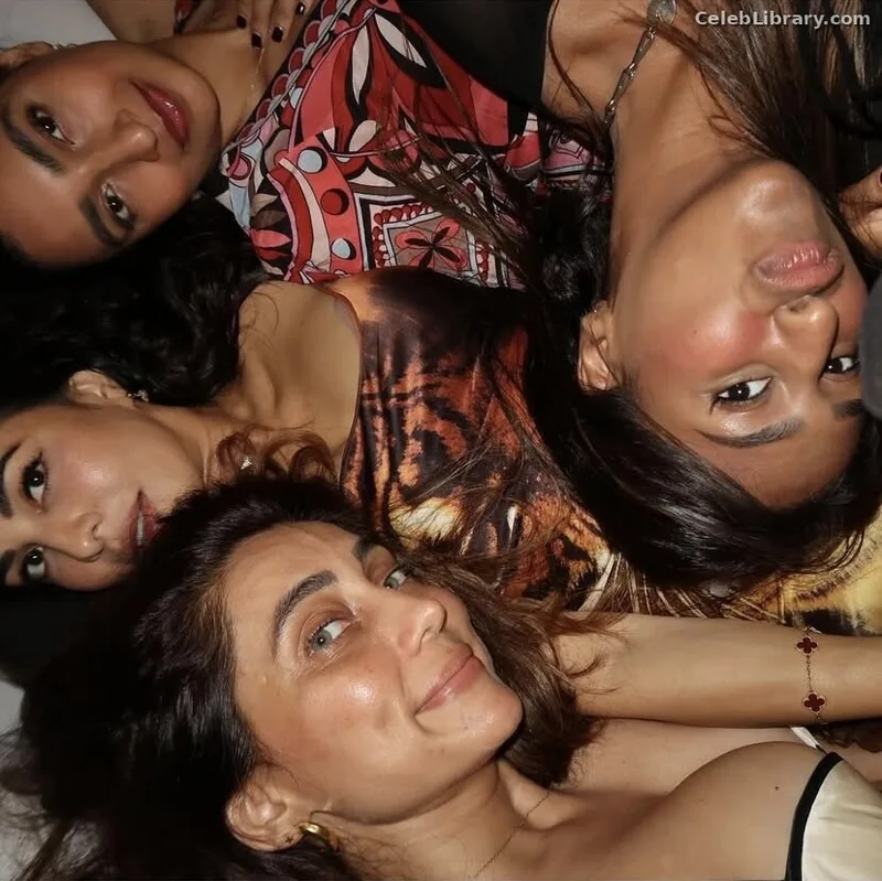 Jacqueline Fernandez photo 23 of 102