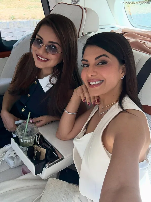 Jacqueline Fernandez photo 11 of 102
