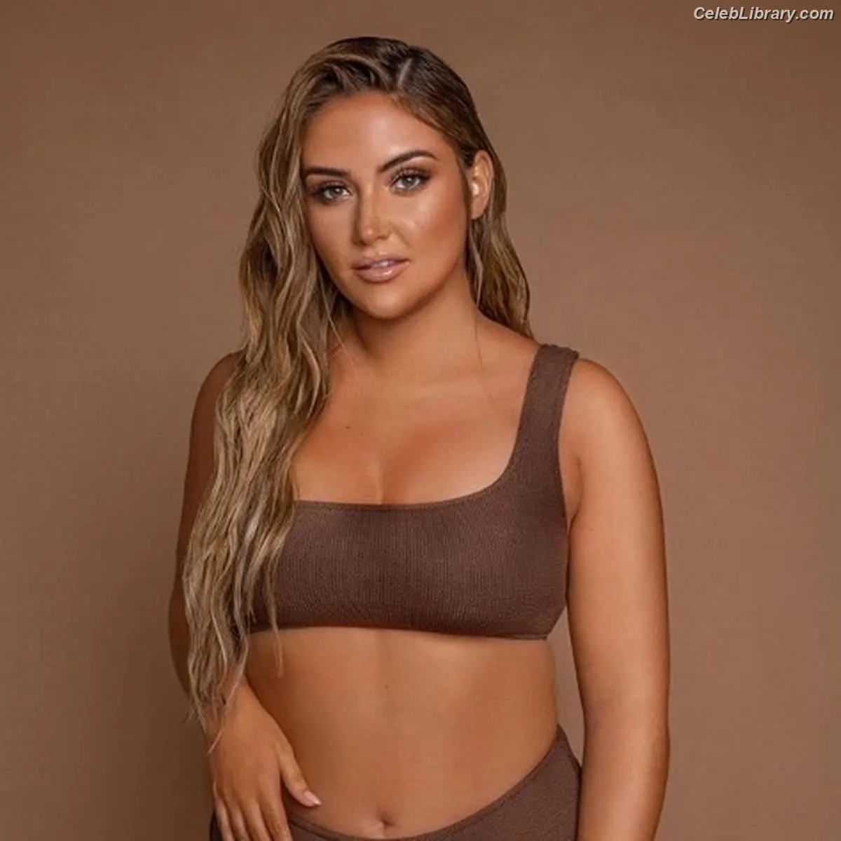 Jacqueline Jossa photo 1 of 528