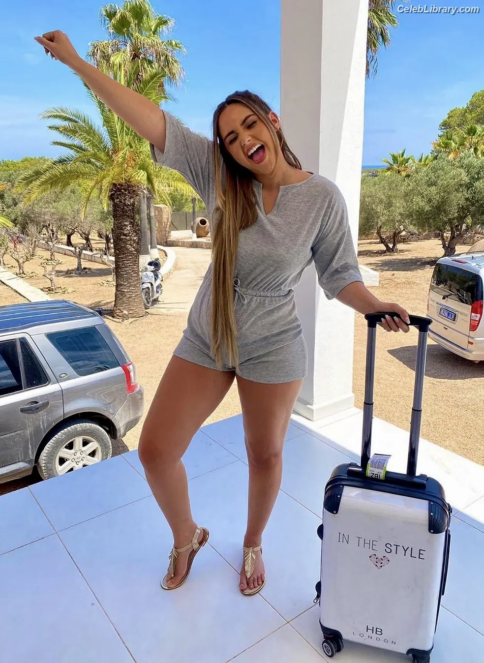 Jacqueline Jossa photo 17 of 528