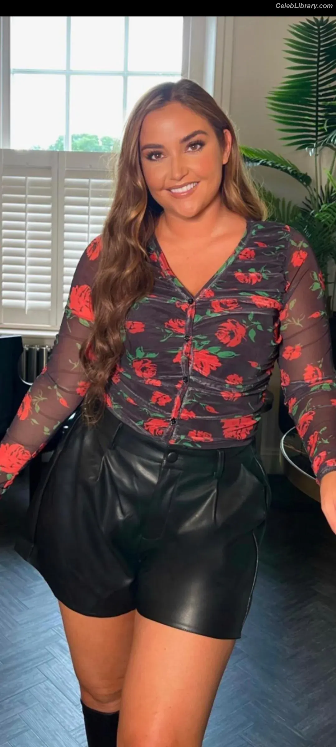 Jacqueline Jossa photo 21 of 528