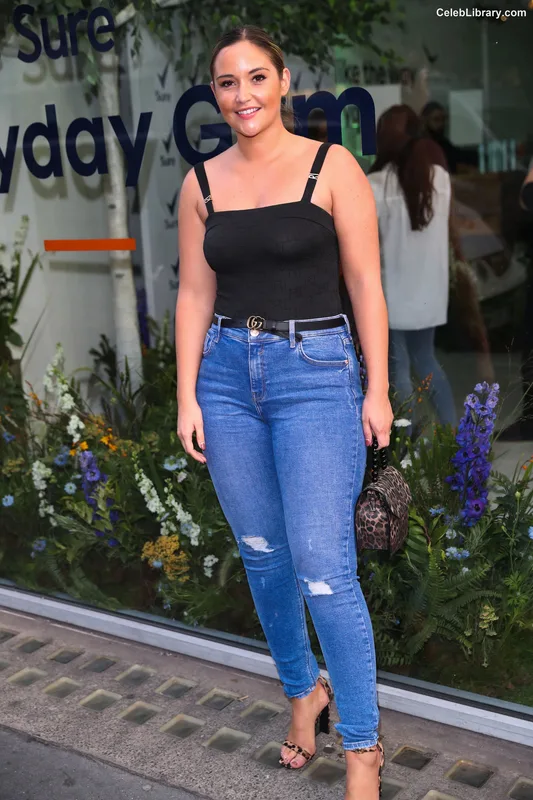 Jacqueline Jossa photo 4 of 529
