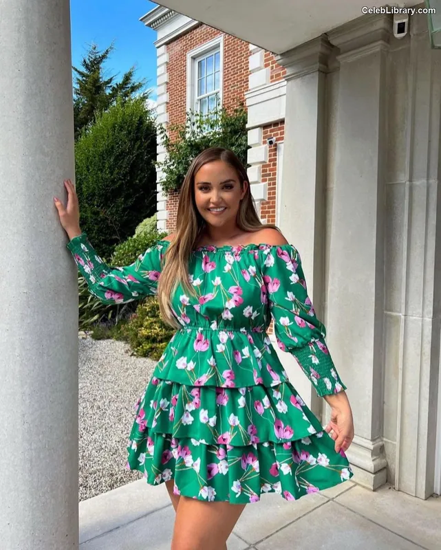 Jacqueline Jossa photo 19 of 529