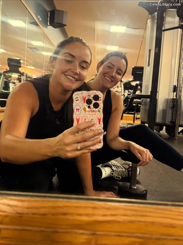 Jacqueline Jossa photo 3 of 529