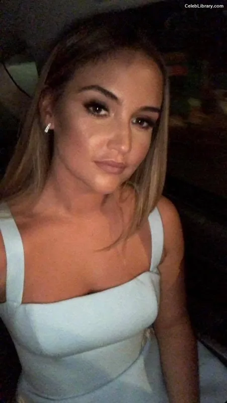 Jacqueline Jossa photo 18 of 529