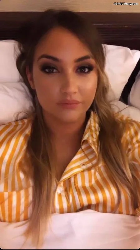 Jacqueline Jossa photo 23 of 529