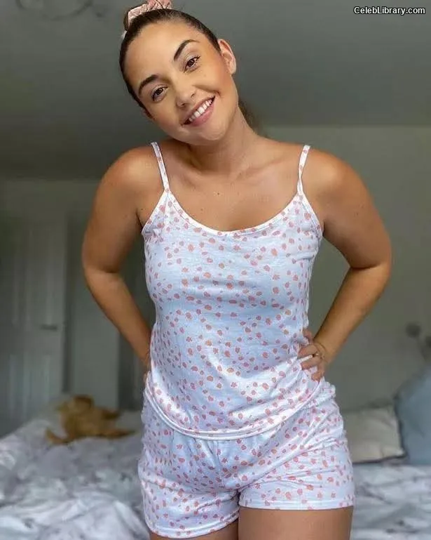 Jacqueline Jossa photo 7 of 529