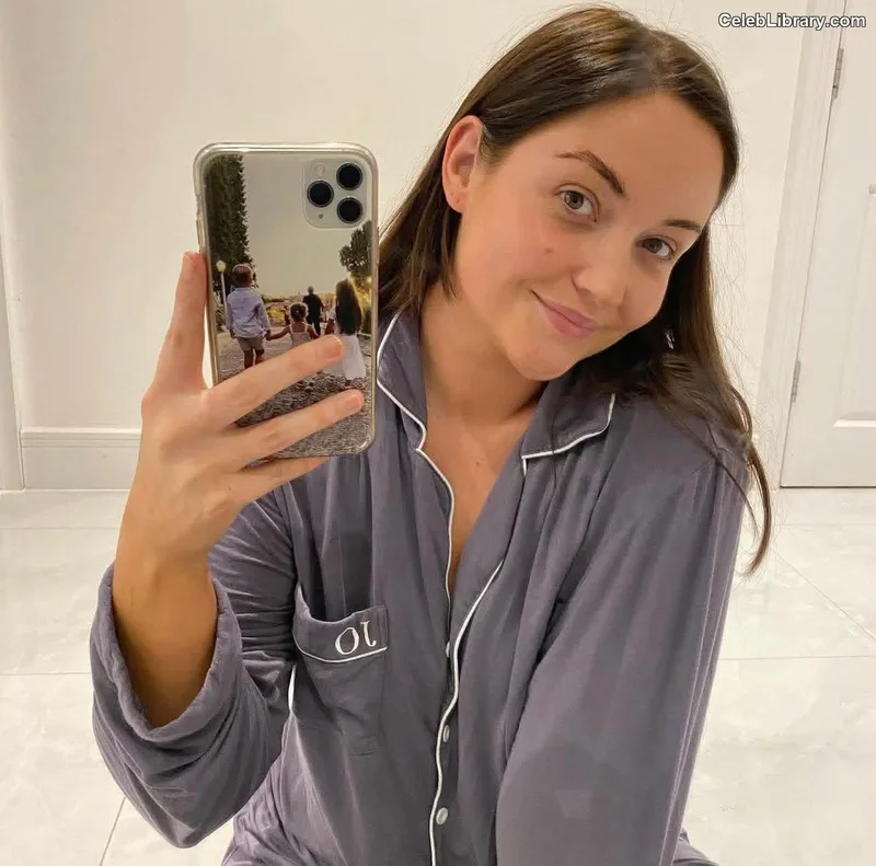 Jacqueline Jossa photo 23 of 529