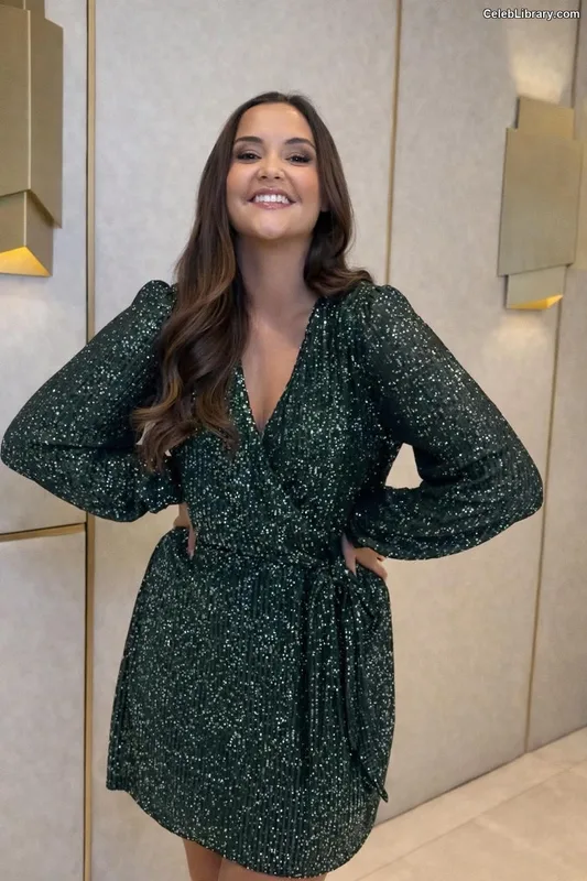 Jacqueline Jossa photo 16 of 529