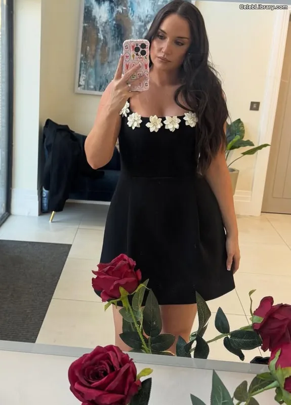 Jacqueline Jossa photo 4 of 529