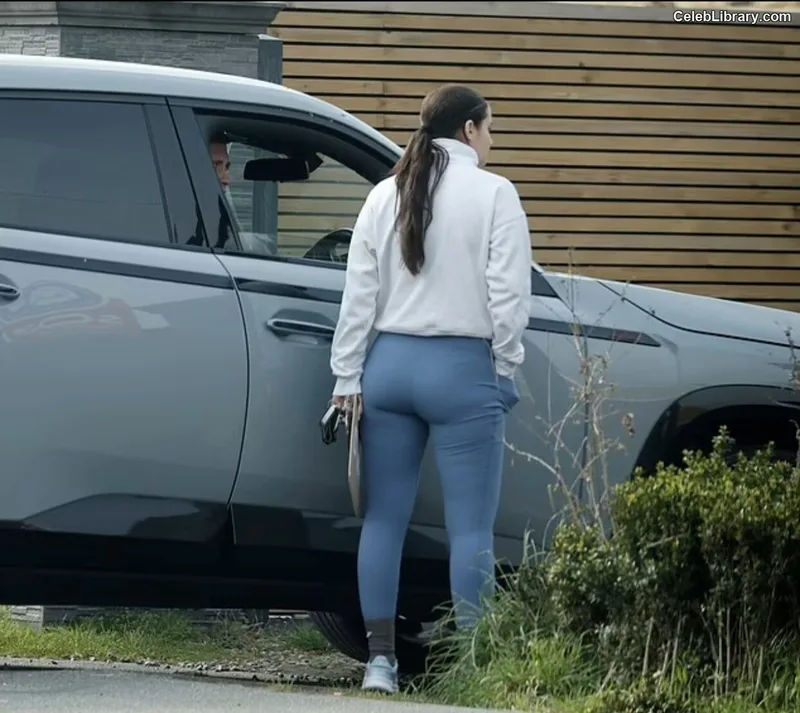 Jacqueline Jossa photo 1 of 529