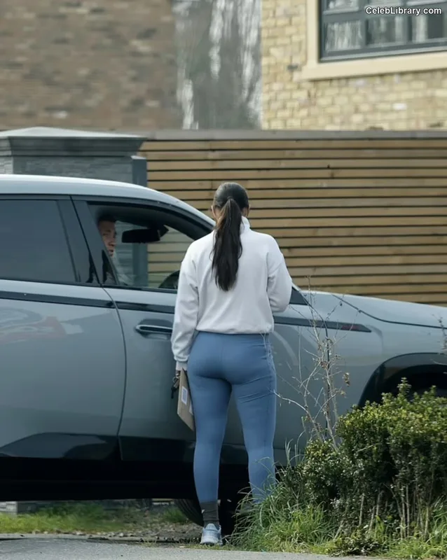 Jacqueline Jossa photo 3 of 529