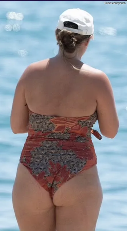 Jacqueline Jossa photo 18 of 529