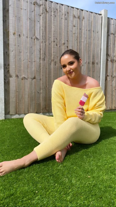 Jacqueline Jossa photo 18 of 529
