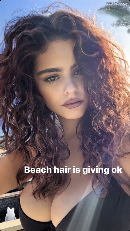 Jacquie Lee photo 5 of 269