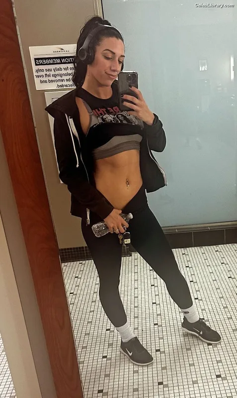Jacy Jayne photo 19 of 667