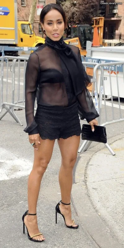 Jada Pinkett Smith photo 18 of 43