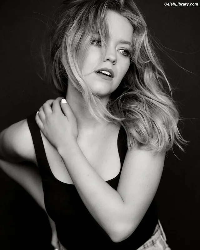 Jade Pettyjohn photo 2 of 26