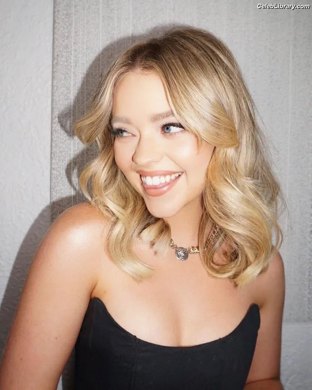 Jade Pettyjohn photo 12 of 26
