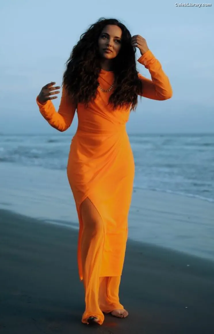 Jade Thirlwall photo 11 of 475