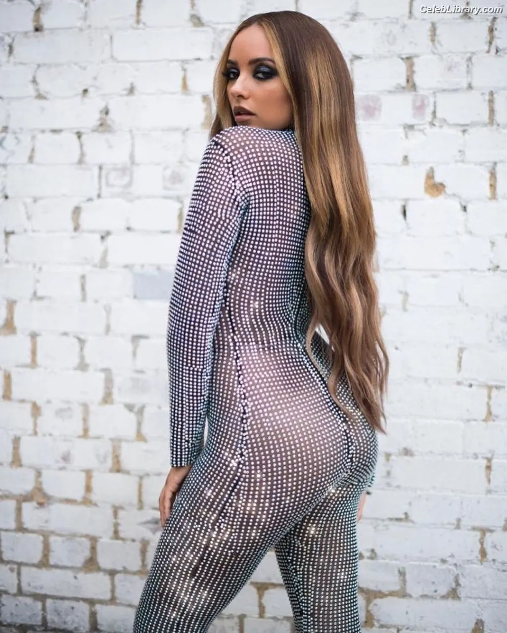 Jade Thirlwall photo 17 of 475