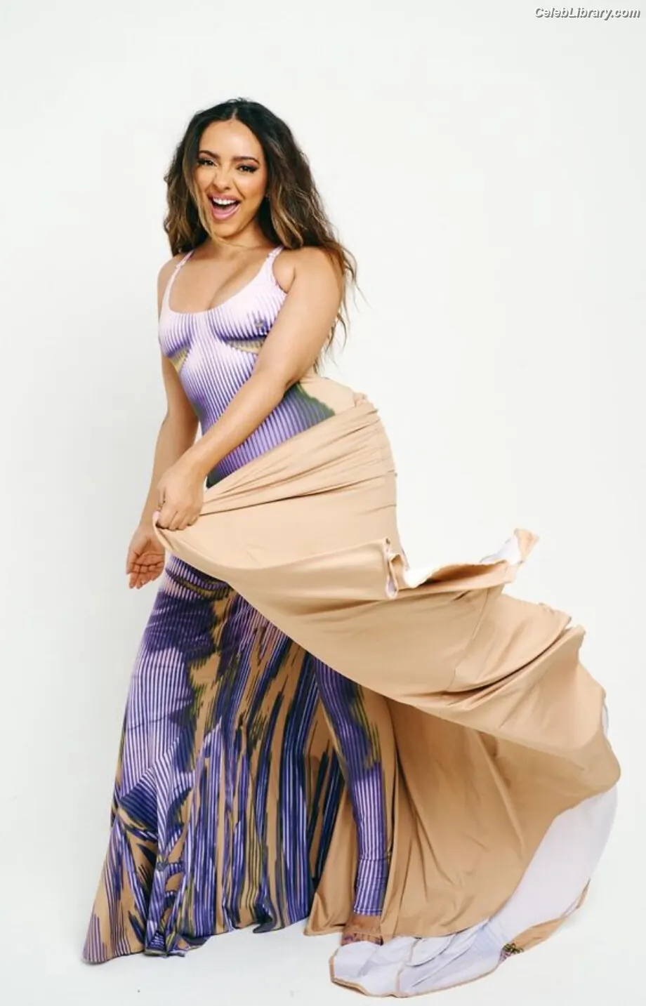 Jade Thirlwall photo 5 of 475